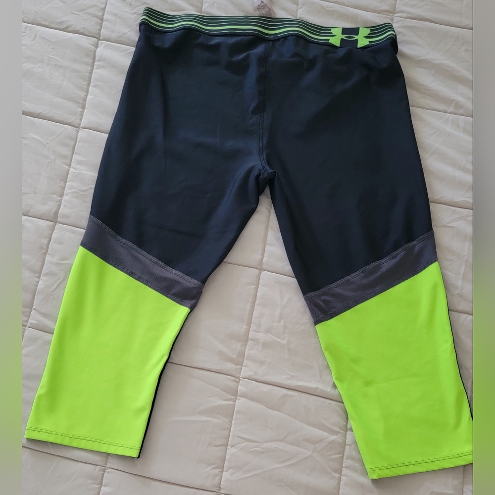 Under Armour Capri Leggings, XL